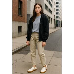 Classic Minimalist Streetwear Cream Slip-On Sneakers Vans Women’s 8.0
